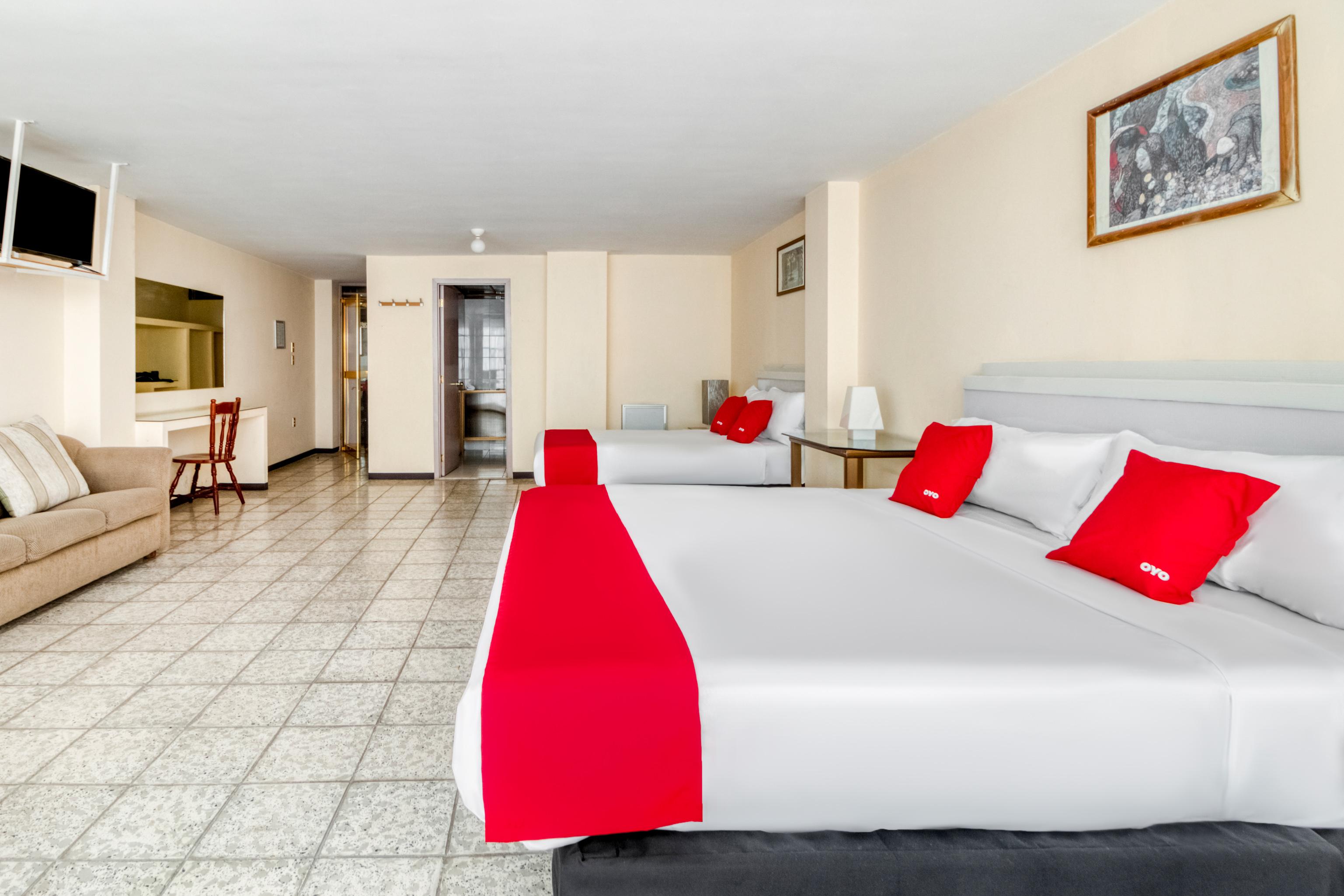 Oyo Hotel Del Llanito, Аґуаскальєнтес Екстер'єр фото